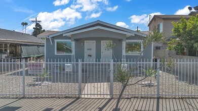 Building Photo - 5518 Denker Ave