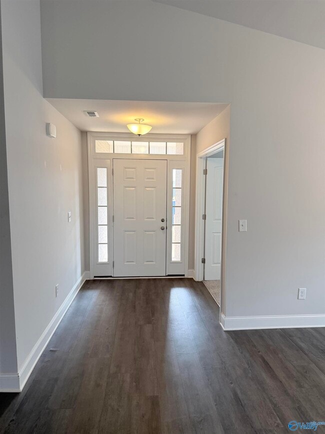 Building Photo - 214 Alonzo Toney Dr