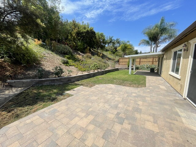 Building Photo - Single Story 4 Bedroom 3 Bathroom on Quiet Tree-lined Street