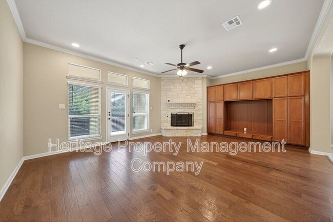 Building Photo - 226 Hamburg Ave