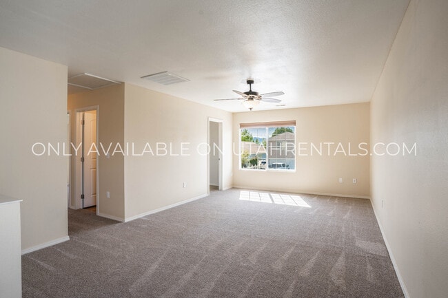 Building Photo - 215 S 1050 W