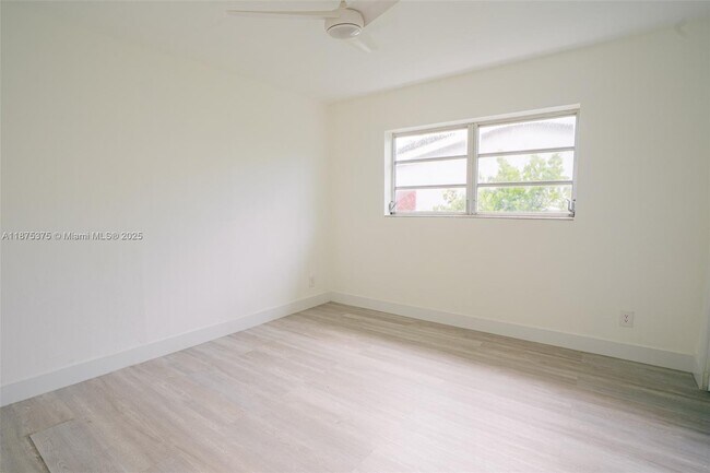 Building Photo - 8251 SW 30th St