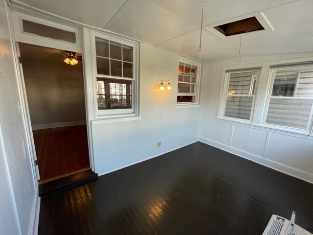 Building Photo - 2743 4th St NE