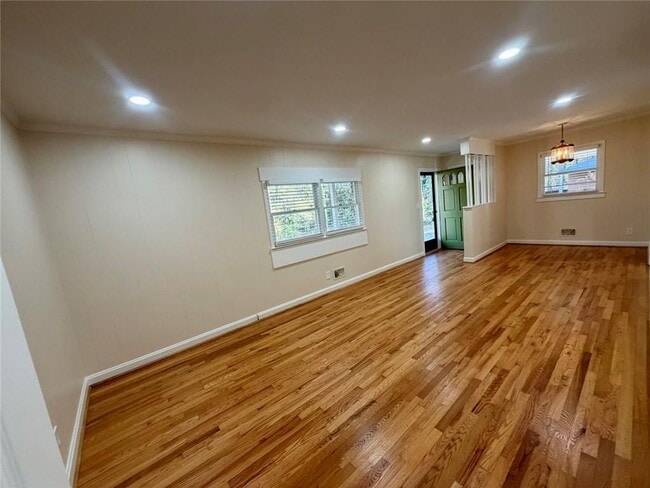 Building Photo - 1648 Hammond Woods Cir SW