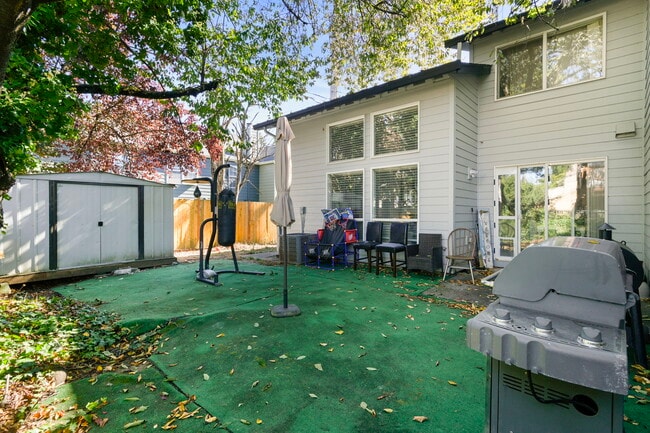Over 700 sq feet of backyard - 12204 SE 7th St