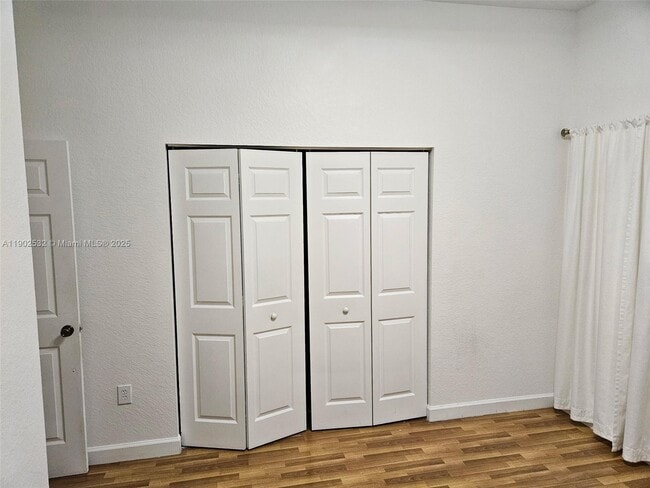 Building Photo - 1522 SE 16th Ave