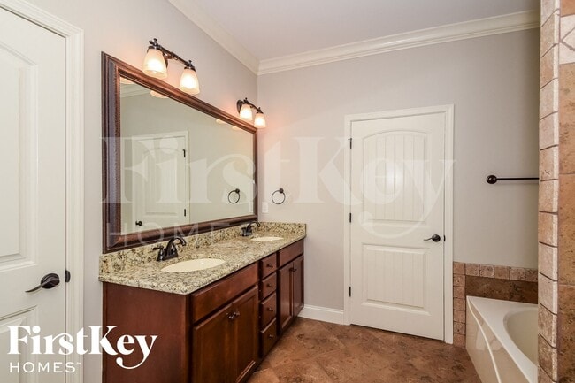 Building Photo - 152 Willow View Lane