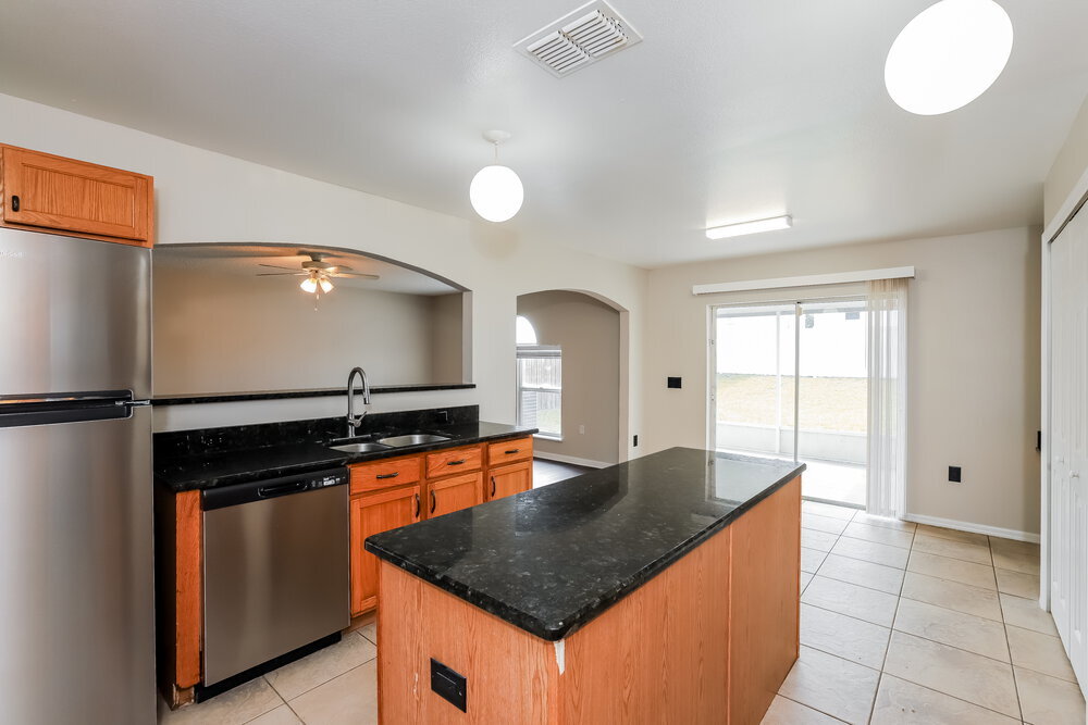Building Photo - 11328 Ivy Flower Loop