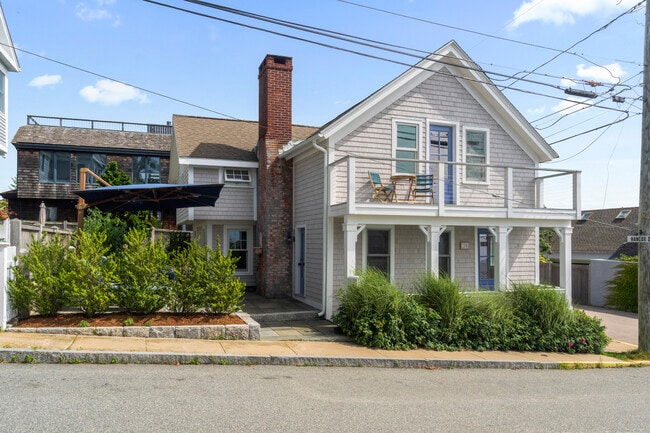 Building Photo - 20 Omega St
