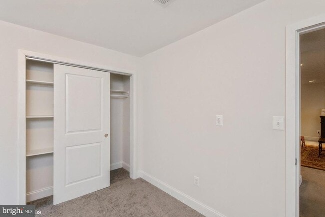 Building Photo - 25532 Byrnes Crossing Dr