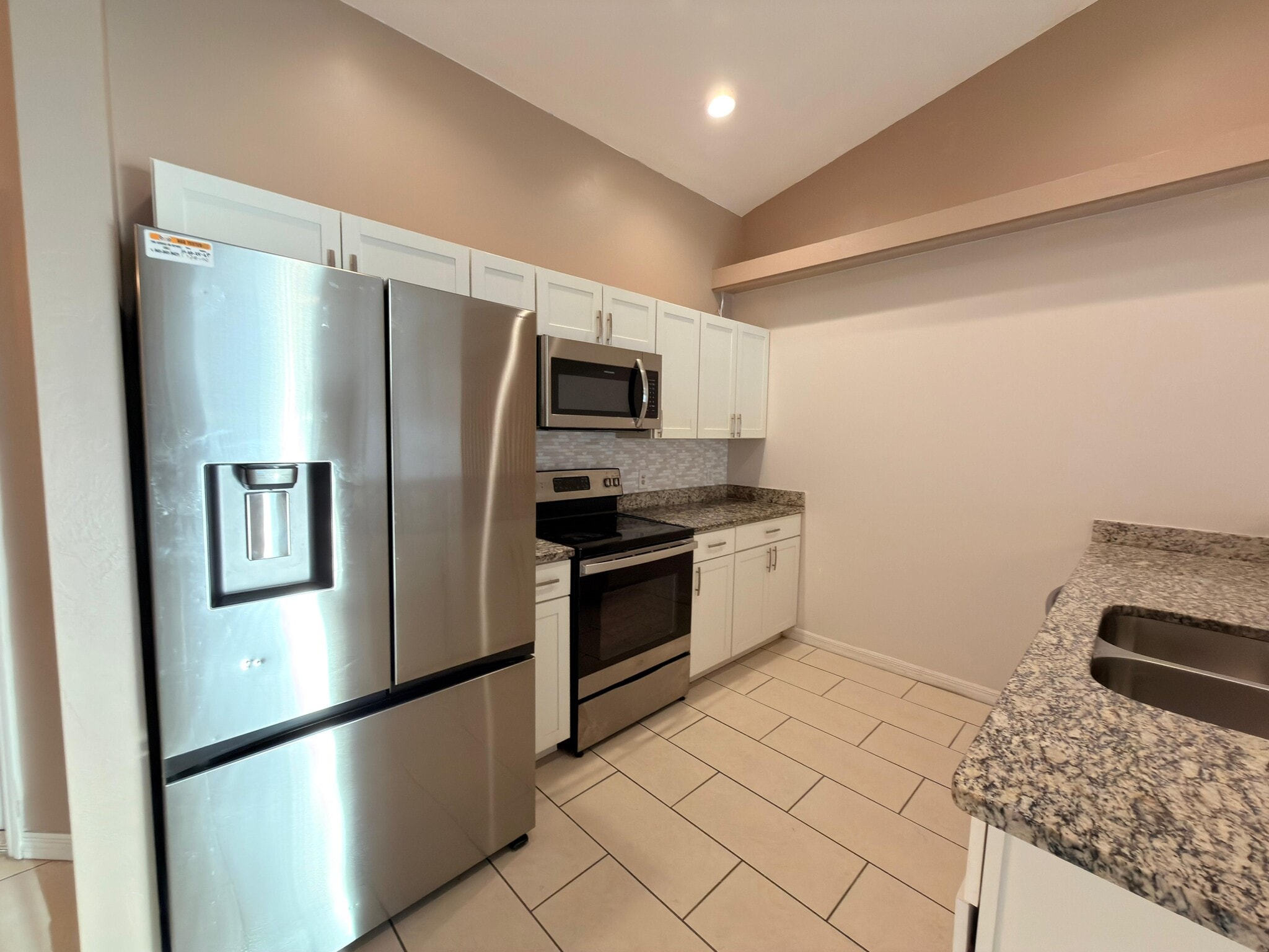 Building Photo - 4124 Skyline Blvd