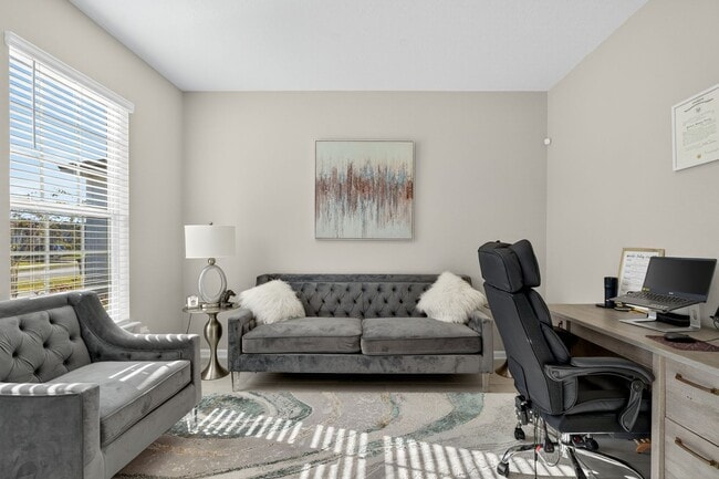 Building Photo - Fully Upgraded Home