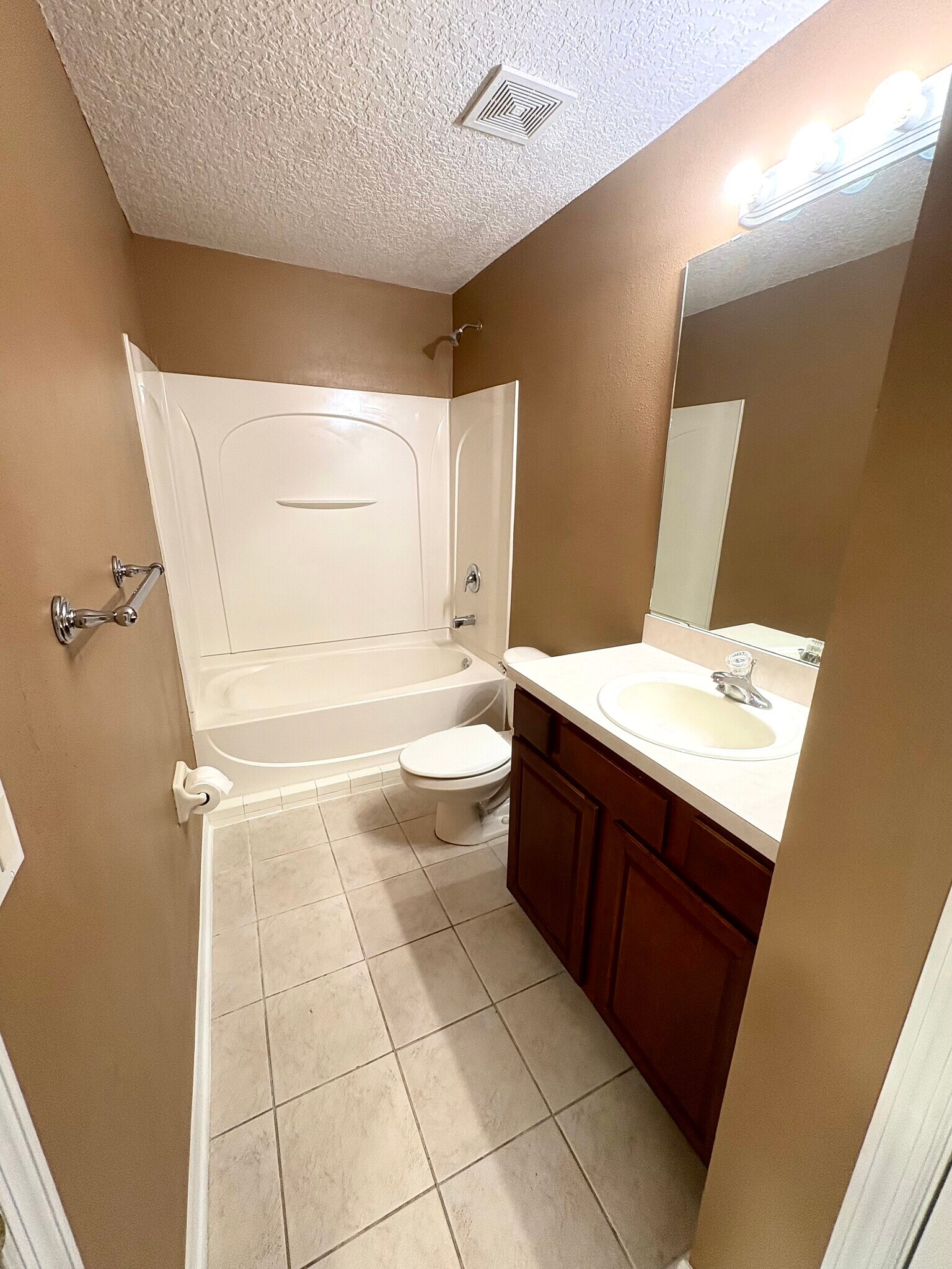 Building Photo - 762 Ginger Mill Dr