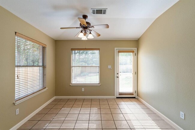 Building Photo - 14609 Ballycastle Trail