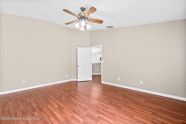 Building Photo - 2467 Deercroft Dr