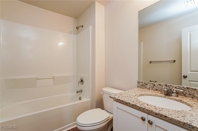 Building Photo - 4165 NE 9th Pl