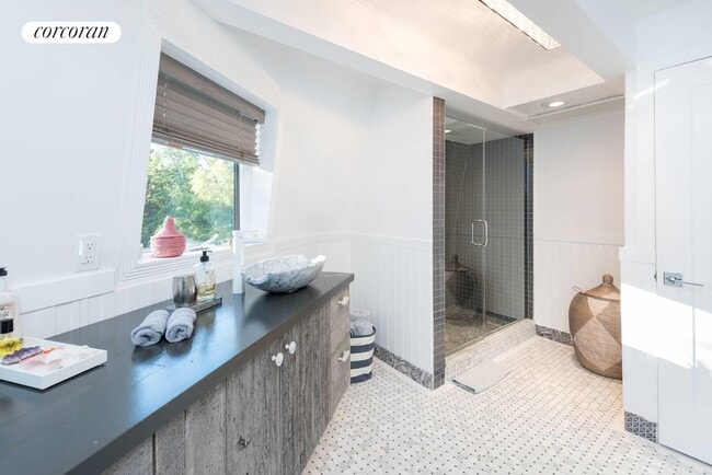 Building Photo - 23 Tanglewood Trl