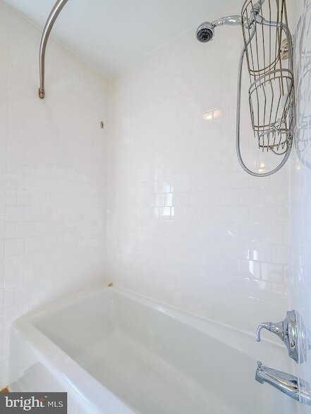 Building Photo - 1530 14th St NW