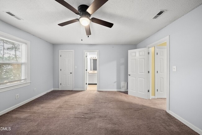 Building Photo - 6115 Highcastle Ct