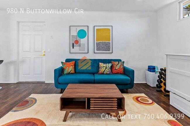 Building Photo - 980 N Buttonwillow Cir