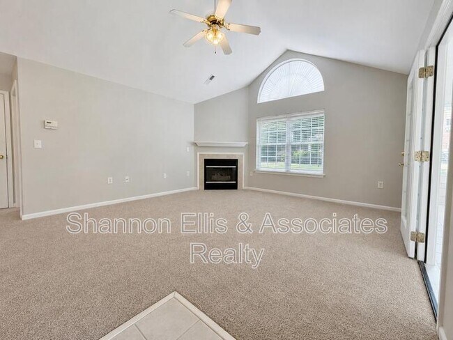 Building Photo - 3057 Orchard Ridge Cir