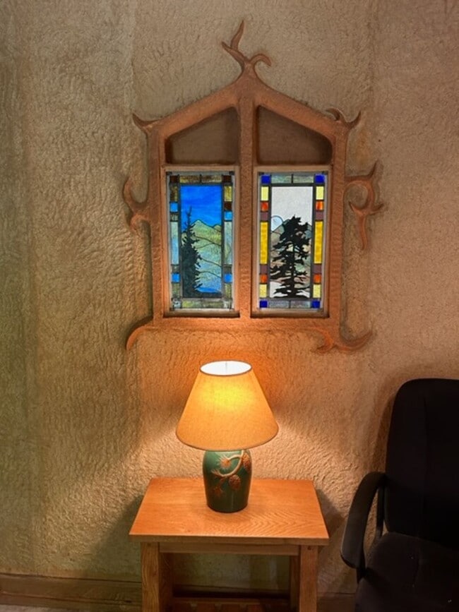 Building Photo - East AVL - Beautiful Zen Garden Apt with Sauna!