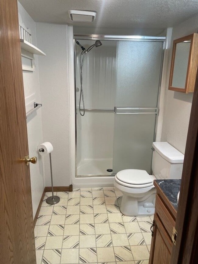 Building Photo - Spacious 3 Bed 3 Bath Townhome with Finished Basement & 2-Car Garage