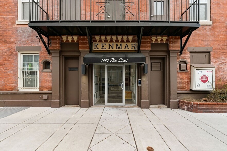 Building Photo - The Kenmar