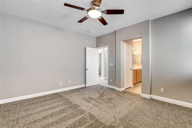 Building Photo - 3605 N Porch Swings Way