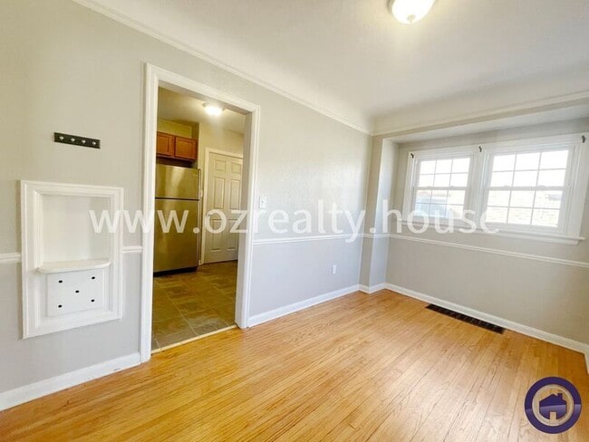 Building Photo - 3509 Douglas Rd