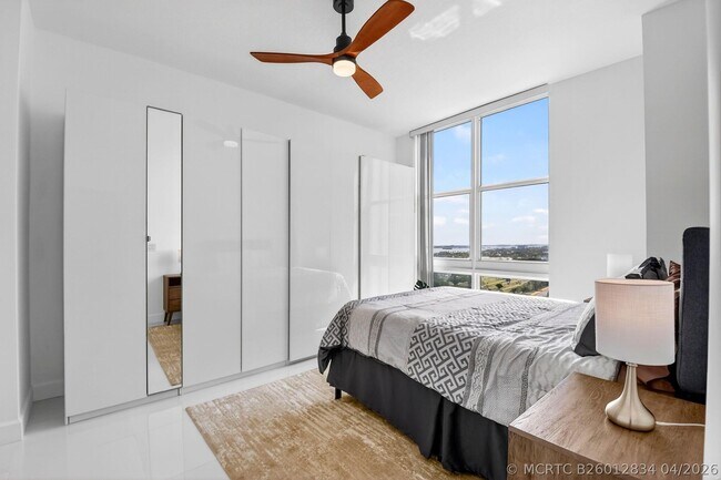 Building Photo - 550 Okeechobee Blvd