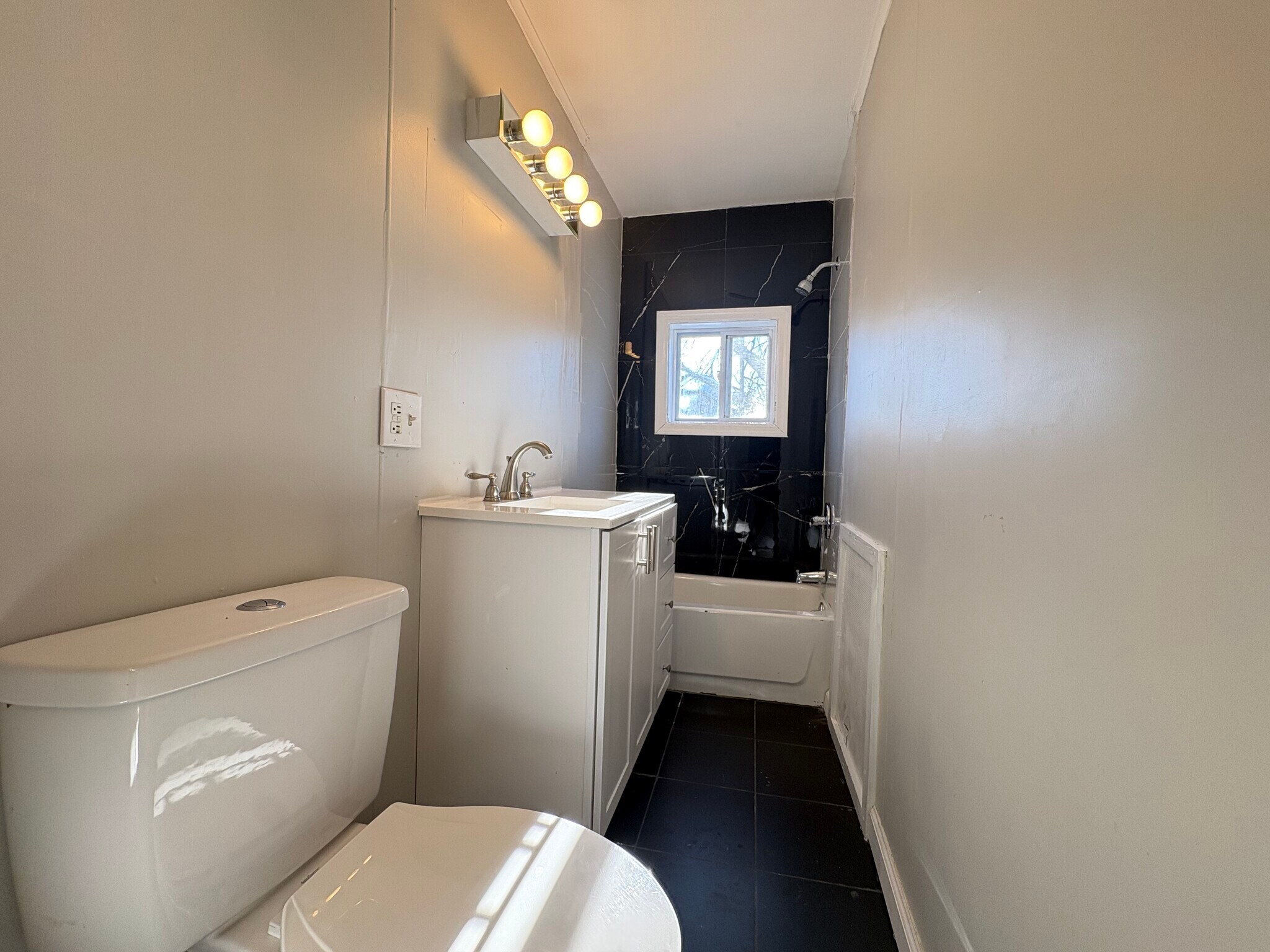 Building Photo - 48 W 9th St