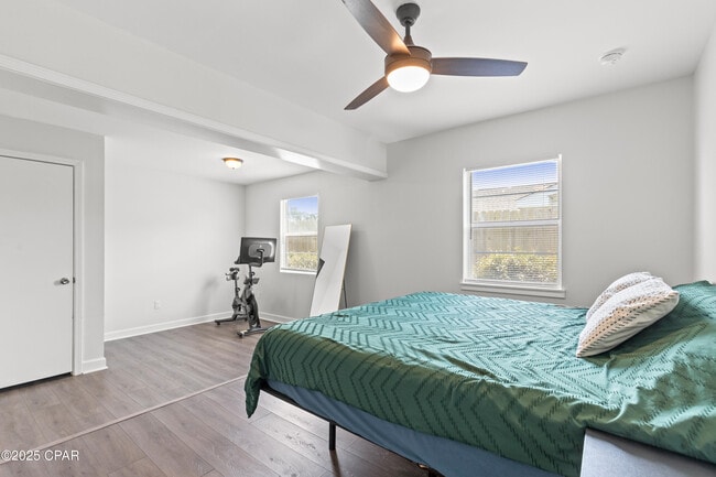 Building Photo - 1914 Clay Ave