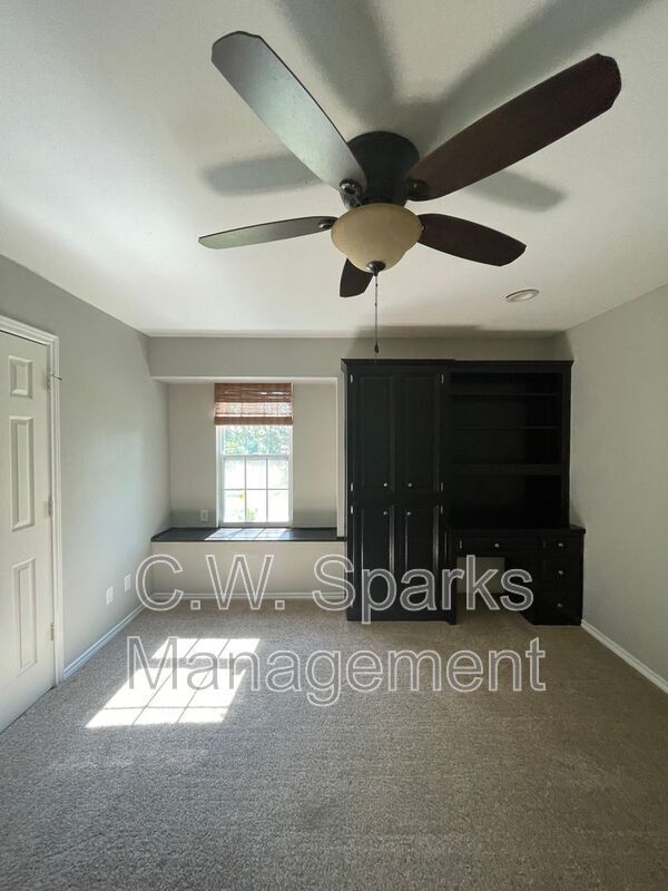 Building Photo - 3494 N Stodghill Rd