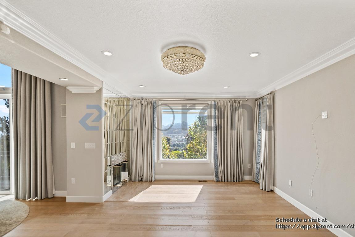 Building Photo - 51 Viola St