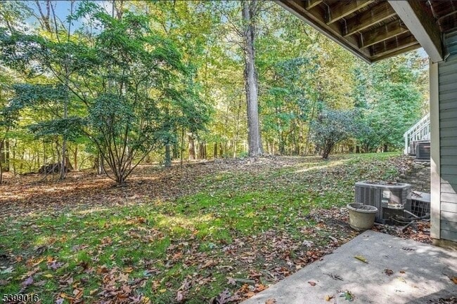 Building Photo - 3804 Scenic Ct