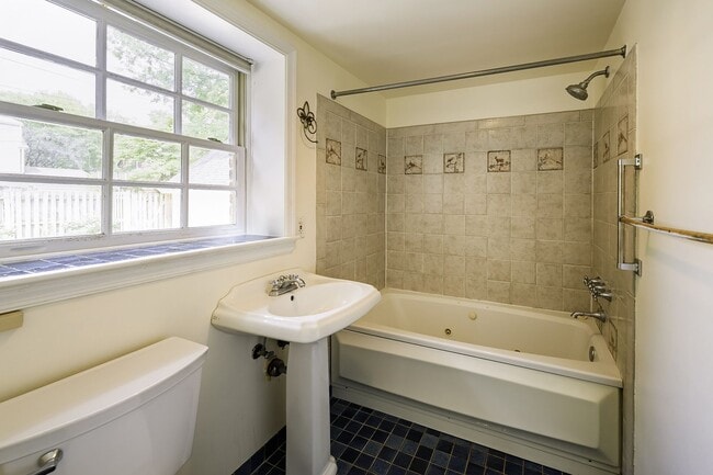 Building Photo - NW DC - Timeless Elegance Meets Modern Comfort in AU Park (with Pool!)