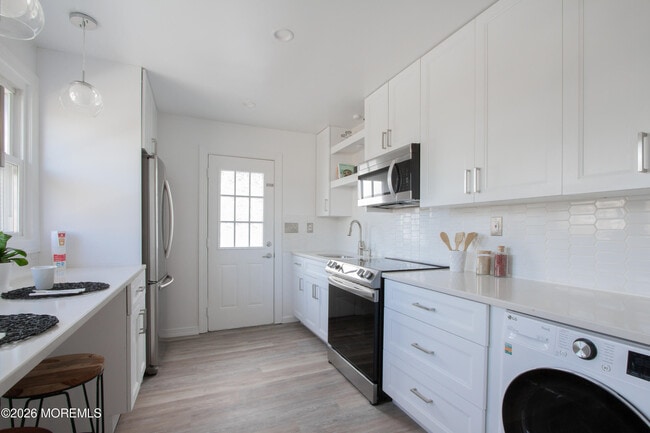 Building Photo - 78 Shore Blvd