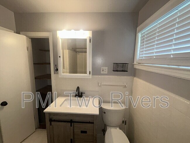 Building Photo - 2639 Woodberry Dr