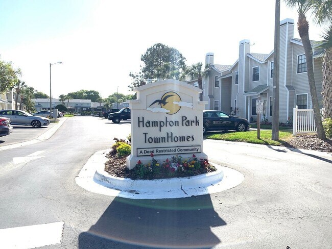 Building Photo - Quaint 2BR/2BA Citrus Park End Unit Condo ...