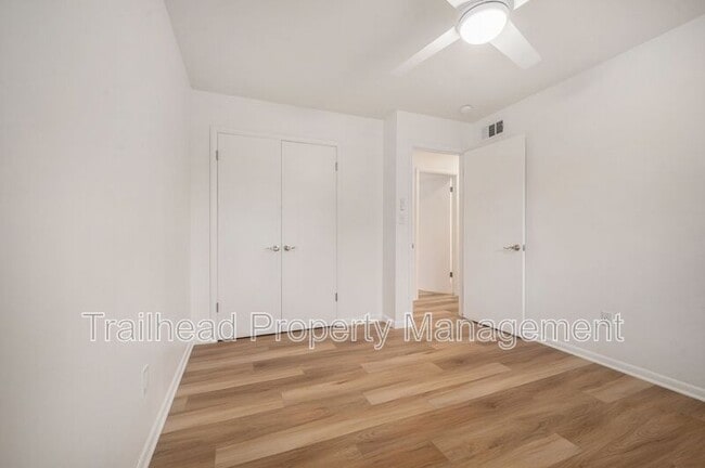 Building Photo - 8300 Robinson St