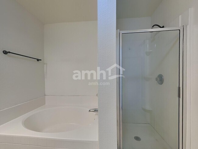 Building Photo - 1898 Barton Springs Dr