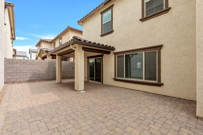 Building Photo - Charming 4 bedroom 3 bath Home in Gilbert!