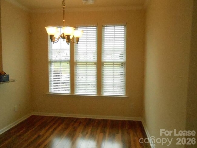 Building Photo - 115 Leyton Loop