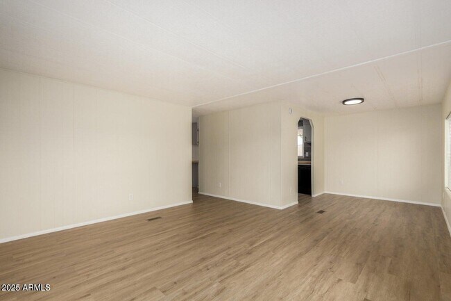 Building Photo - 9710 E Baywood Ave