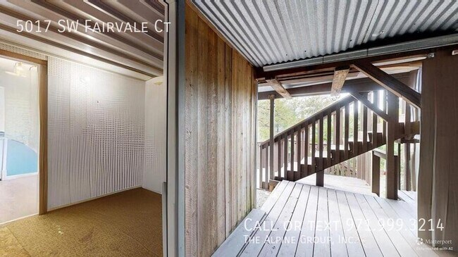 Building Photo - 5017 SW Fairvale Ct