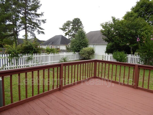 Building Photo - 2109 Elderberry Dr