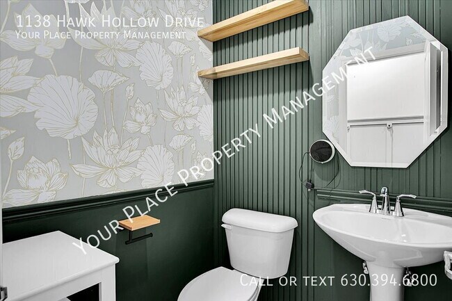 Building Photo - 1138 Hawk Hollow Dr