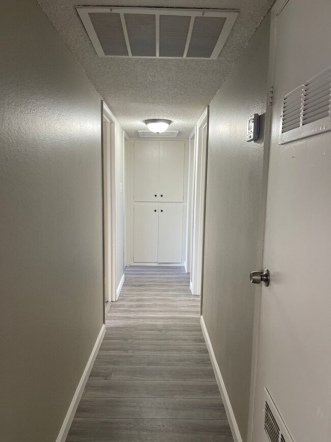 Building Photo - Charming 3-Bedroom Home Near UNLV & the Strip