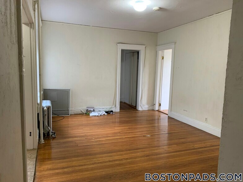 Building Photo - 1171 Boylston St